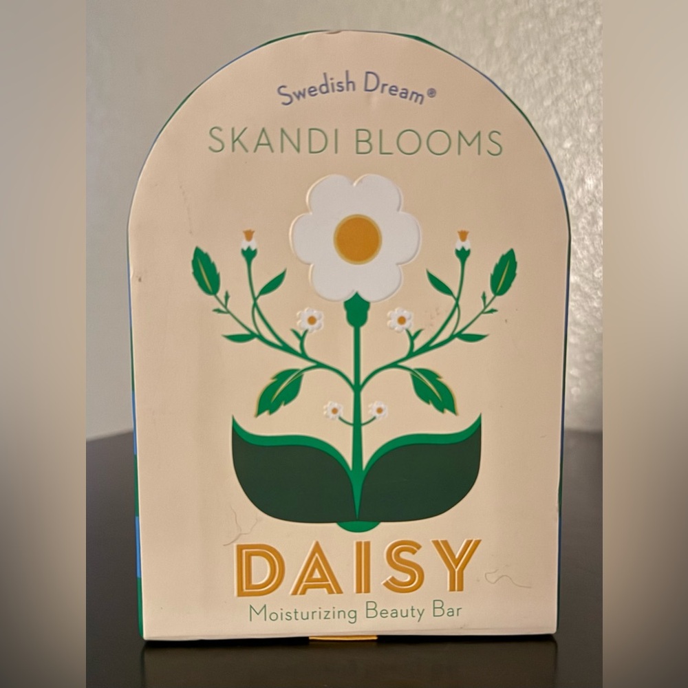 Kalastyle Swedish Dream Skandi Blooms Daisy Moisturizing Beauty Bar Luxury